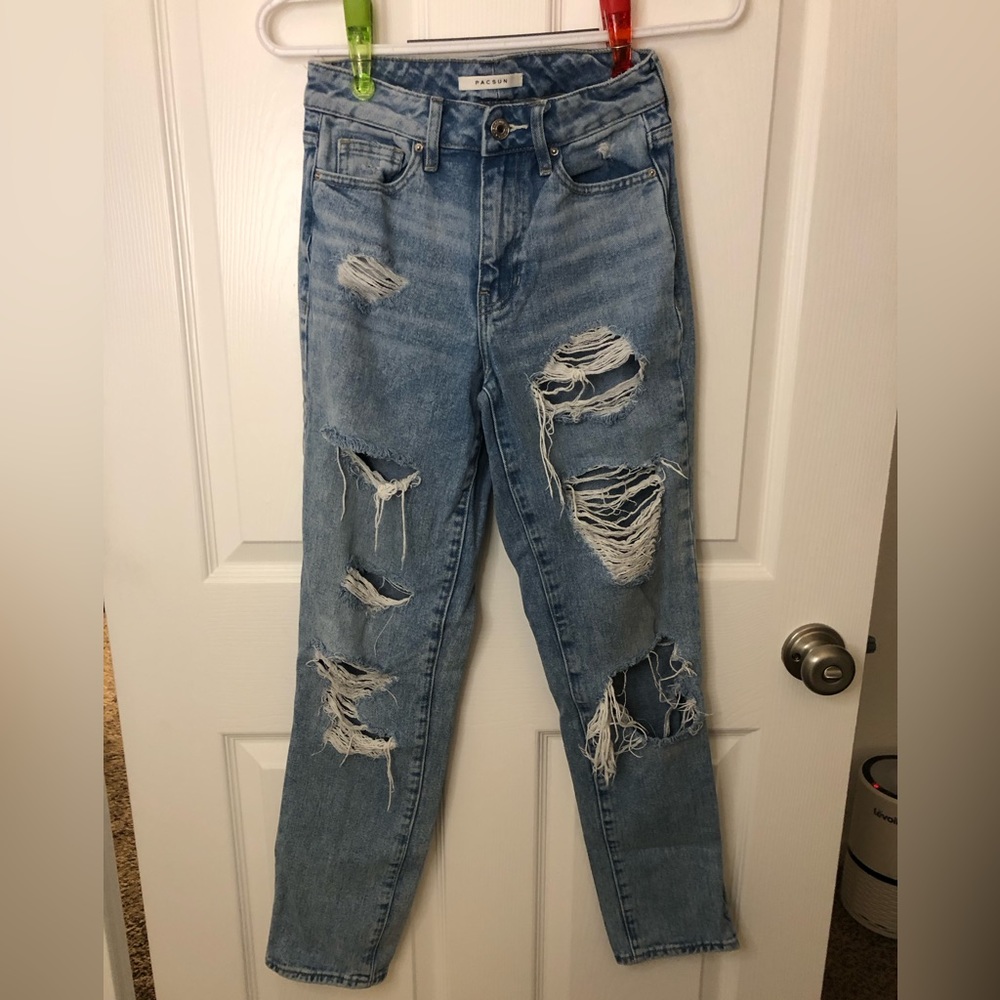 Pacsun Distressed Mom Jeans - size 22L